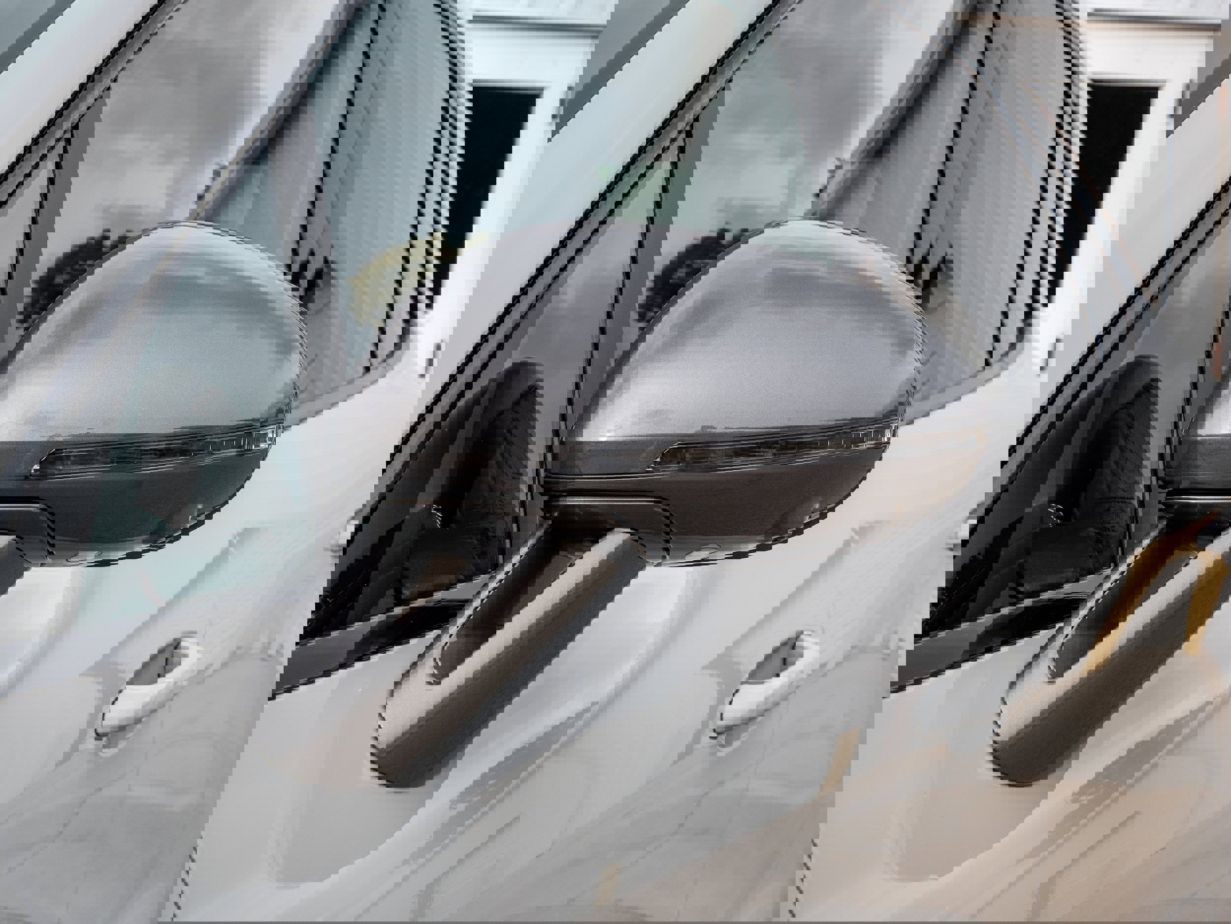 New 2026 Porsche Macan Turbo image 14