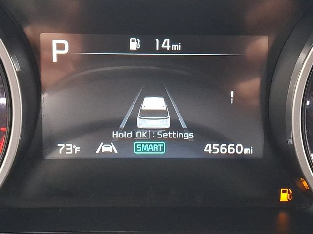 Certified 2023 Kia Carnival LX FWD image 18