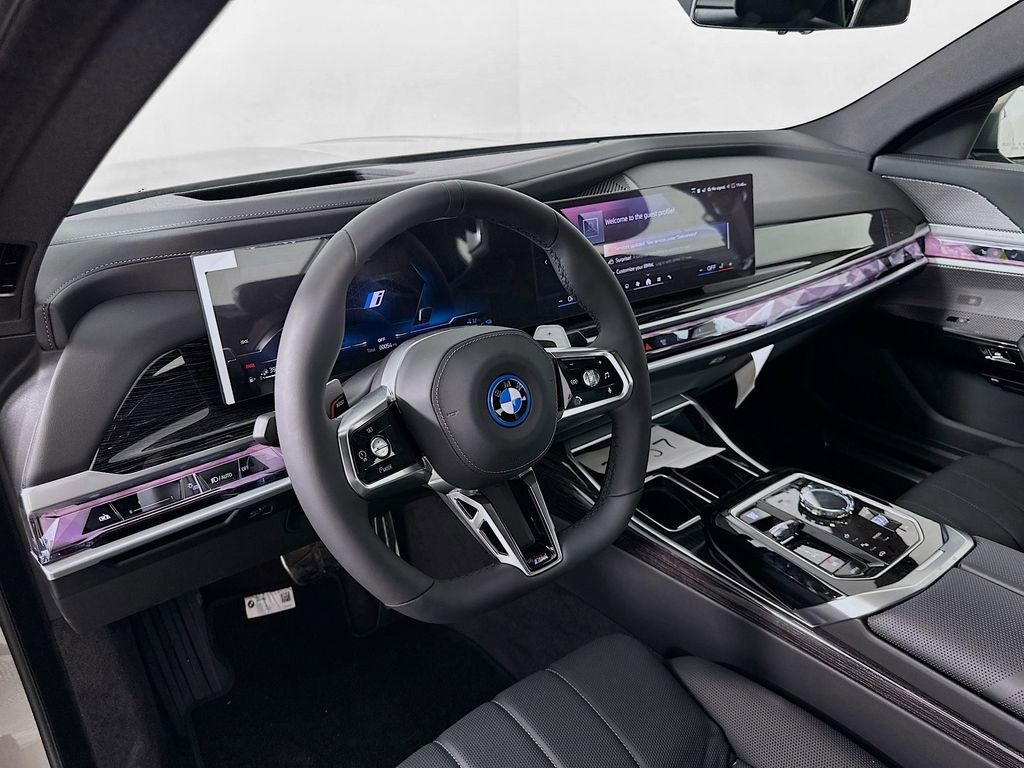 New 2026 BMW 750e xDrive w/ Executive Package image 9