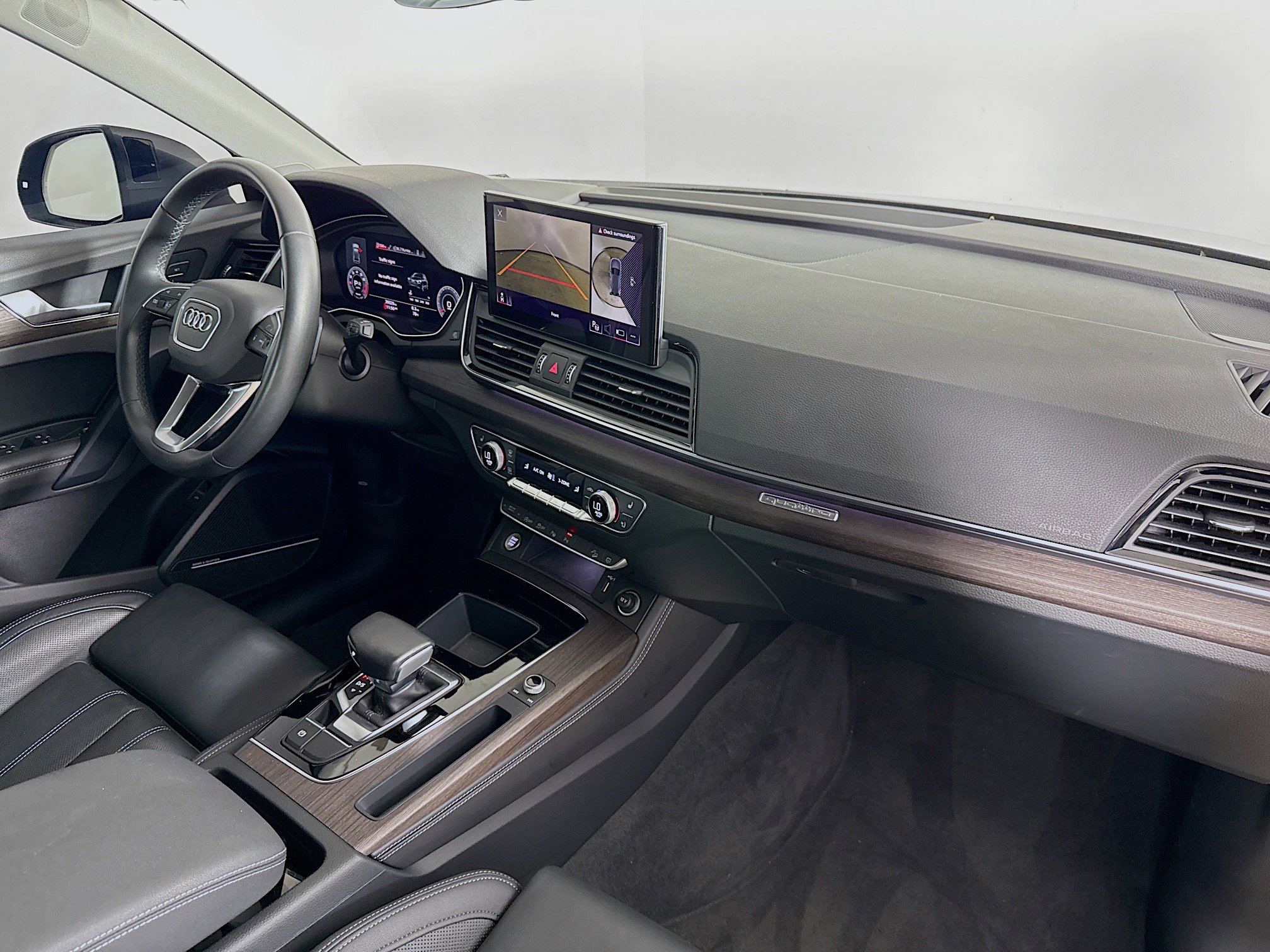 Used 2022 Audi Q5 2.0T Prestige w/ Prestige Package image 38