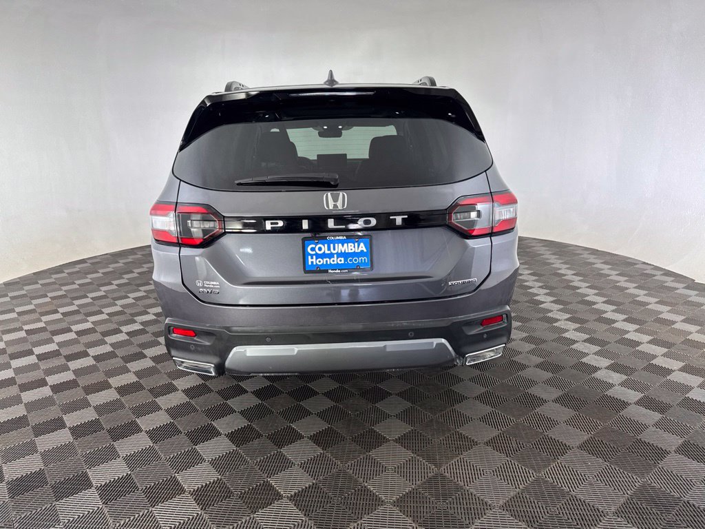 Certified 2026 Honda Pilot Touring image 6