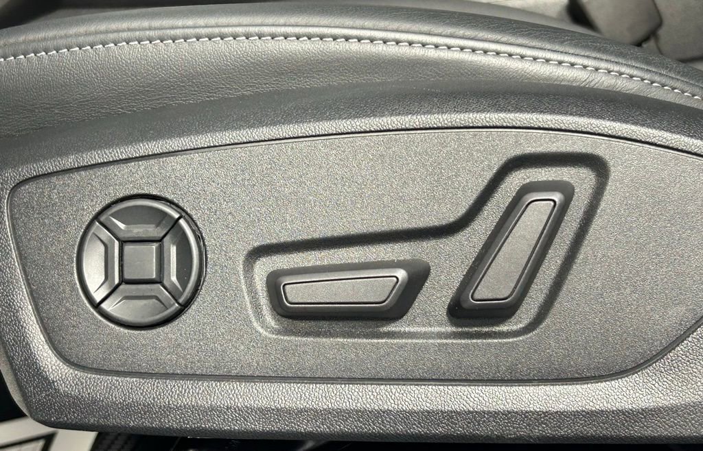 Used 2023 Audi A3 2.0T Premium w/ Convenience Package image 31