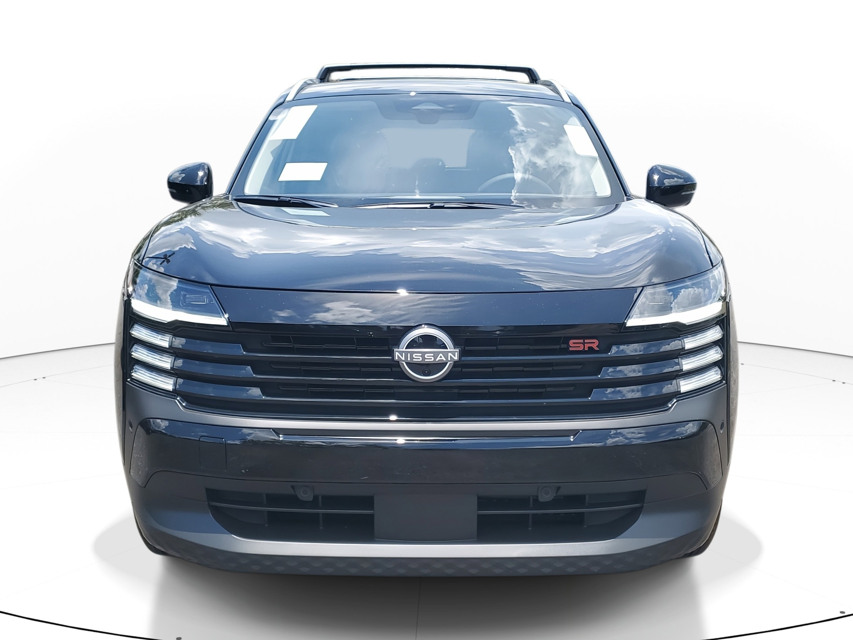 New 2025 Nissan Kicks SR image 2