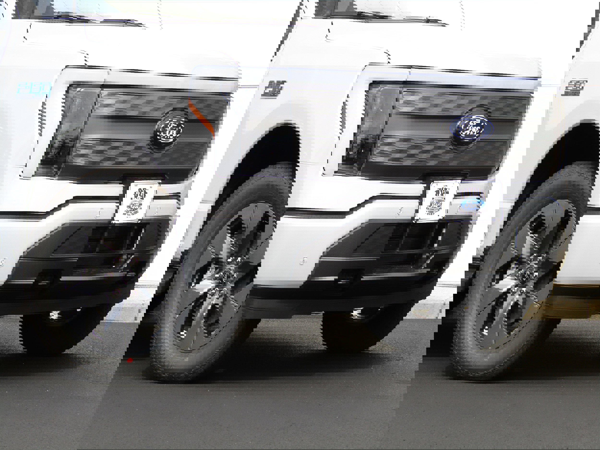 New 2025 Ford F150 Lightning Lariat image 5