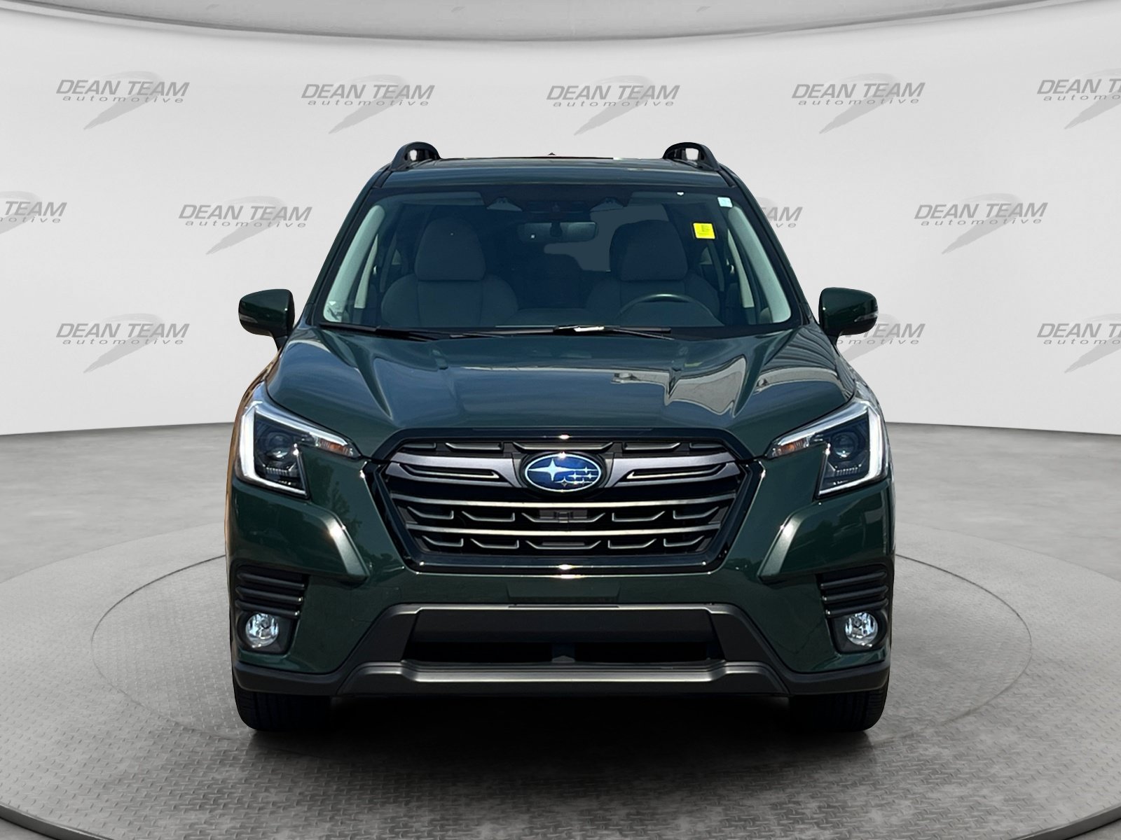 Used 2022 Subaru Forester Limited AWD/4WD image 2