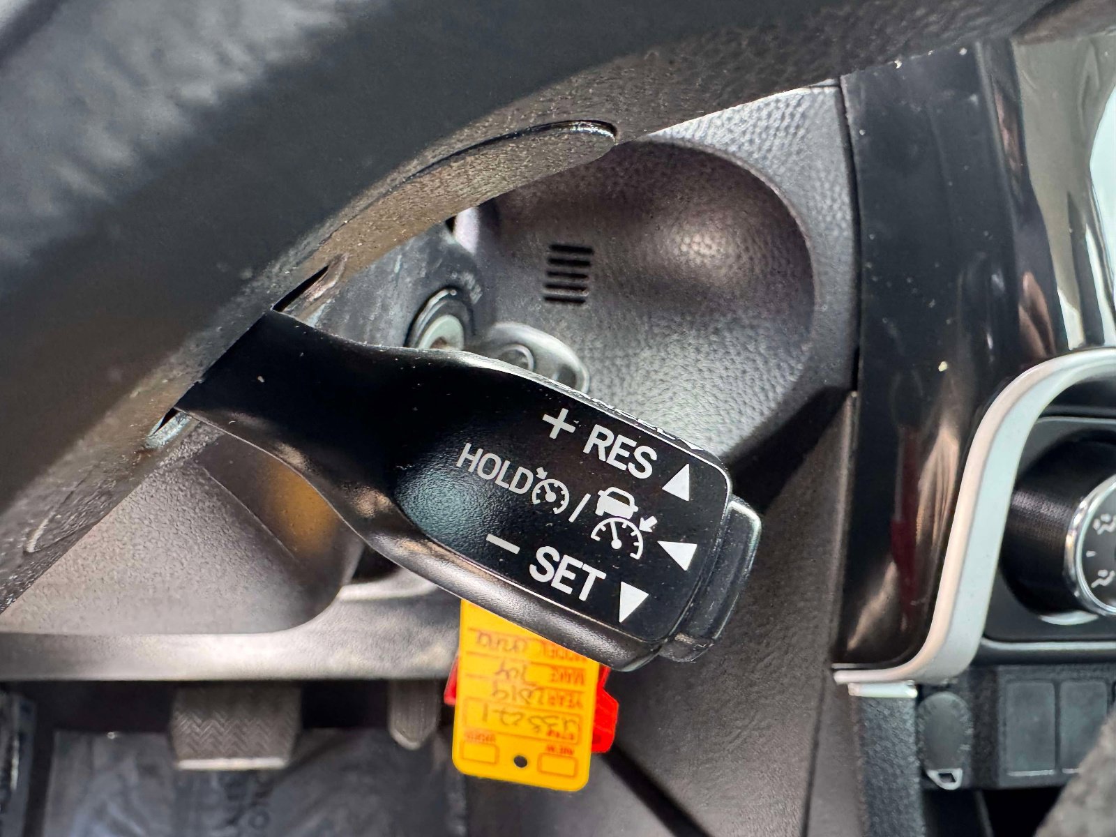 Used 2019 Toyota Corolla L w/ Body Protection Package FWD image 35