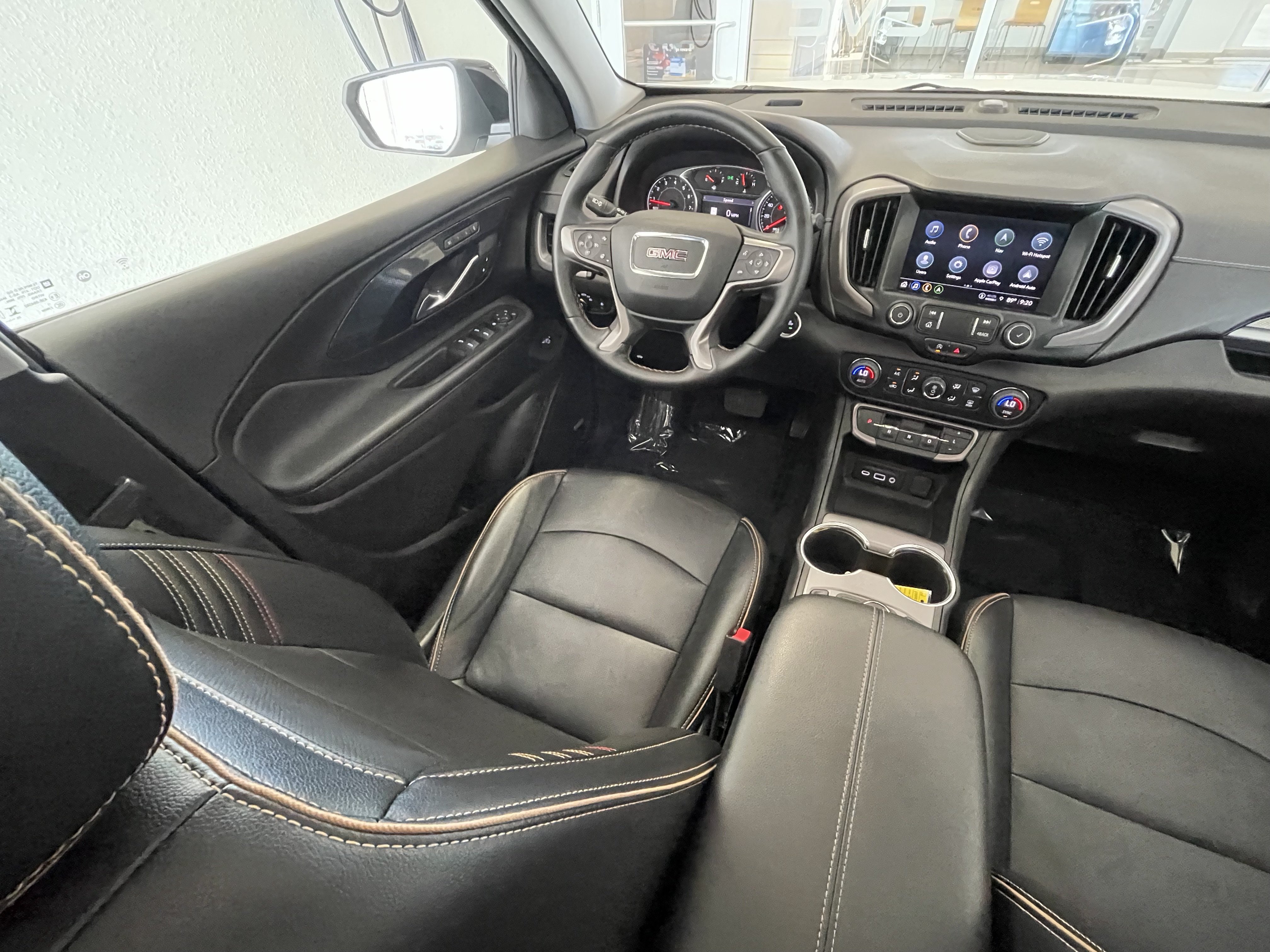 Certified 2024 GMC Terrain AT4 w/ Infotainment Package II AWD/4WD image 29