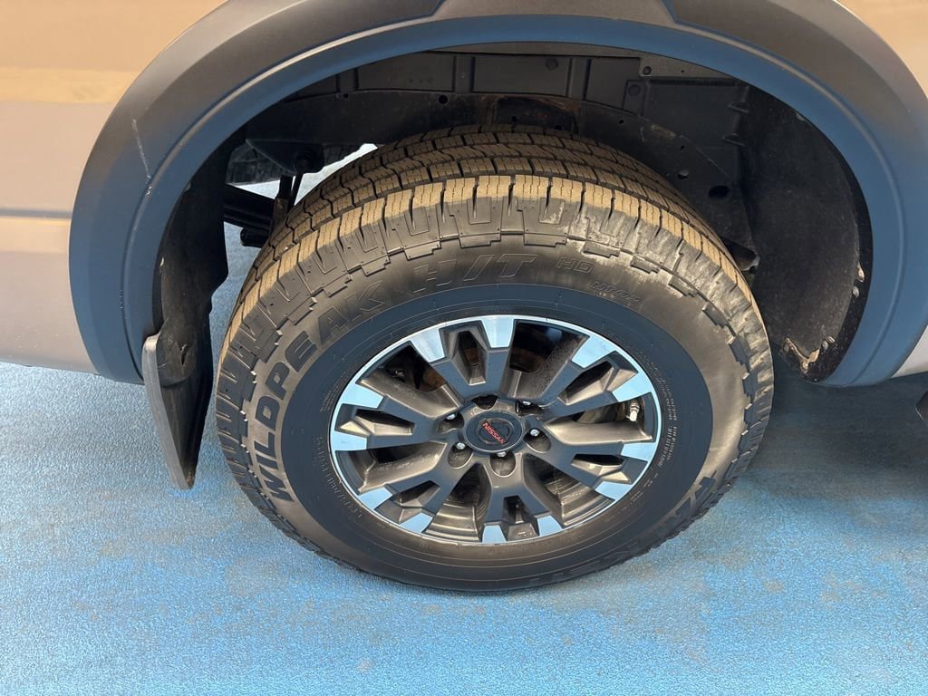 Used 2021 Nissan Titan PRO-4X w/ Pro-4x Utility Package image 5