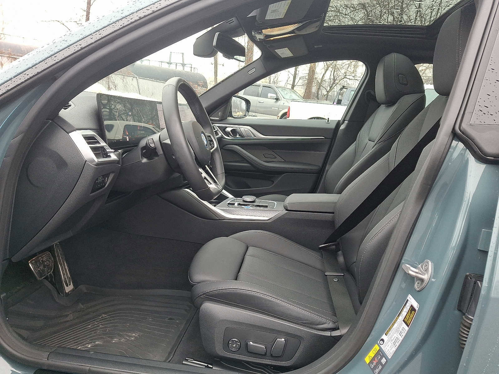 Used 2025 BMW i4 xDrive40i w/ M Sport Package AWD/4WD image 13