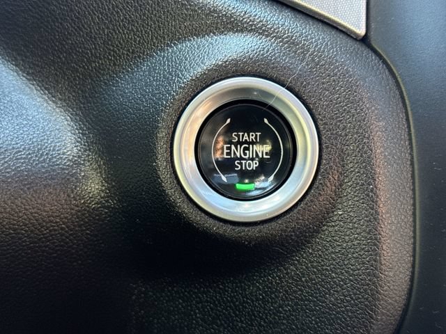 Used 2021 GMC Sierra 1500 SLT w/ SLT Premium Package AWD/4WD image 16