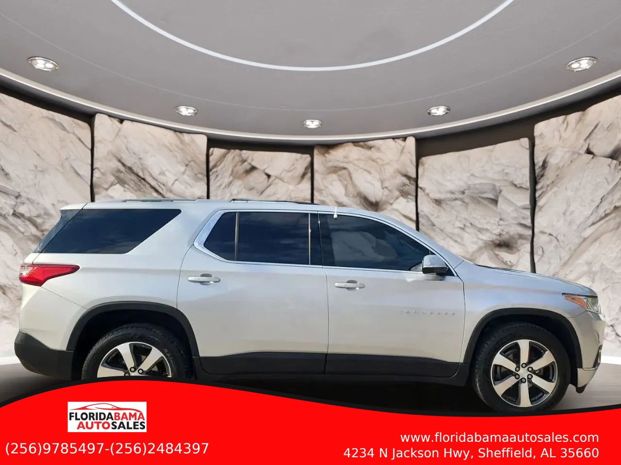 Used 2018 Chevrolet Traverse LT FWD image 8