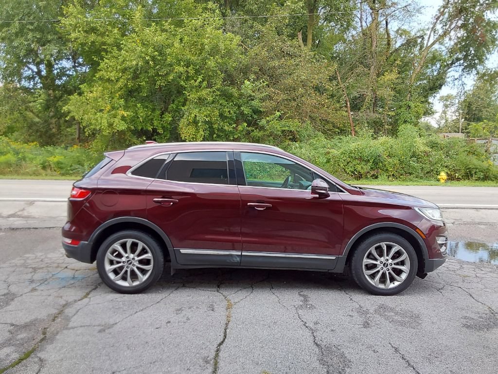Used 2017 Lincoln MKC Select w/ Select Plus Package AWD/4WD image 4