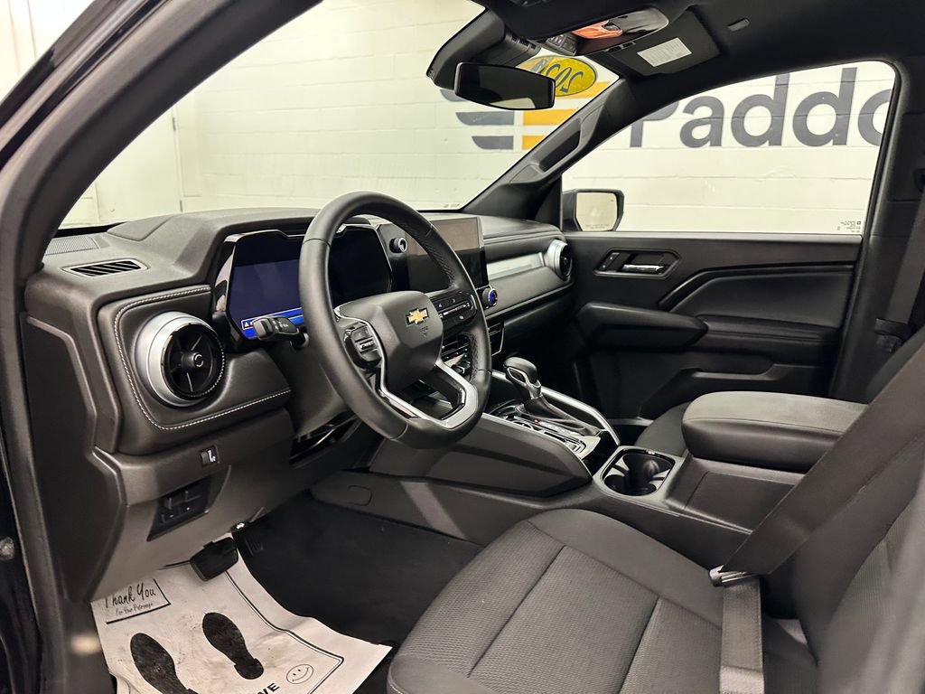 Used 2024 Chevrolet Colorado LT w/ LT Convenience Package AWD/4WD image 20
