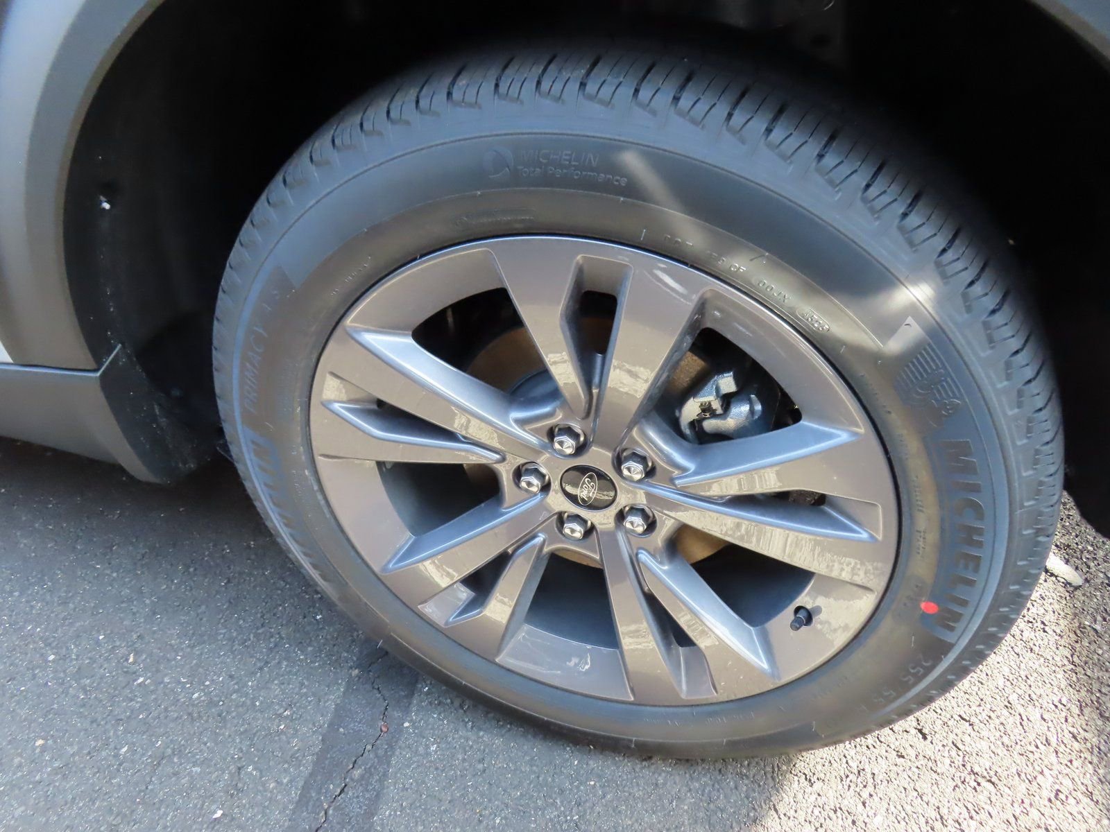 New 2026 Ford Explorer Active w/ Active Comfort Package image 6