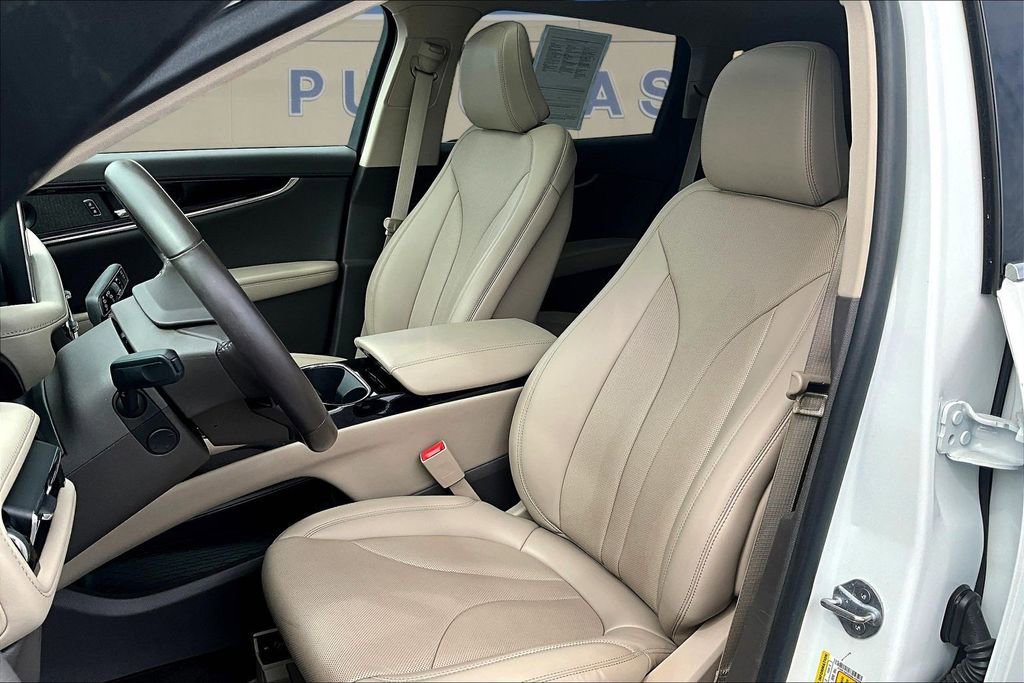 Used 2022 Lincoln Nautilus Reserve image 23