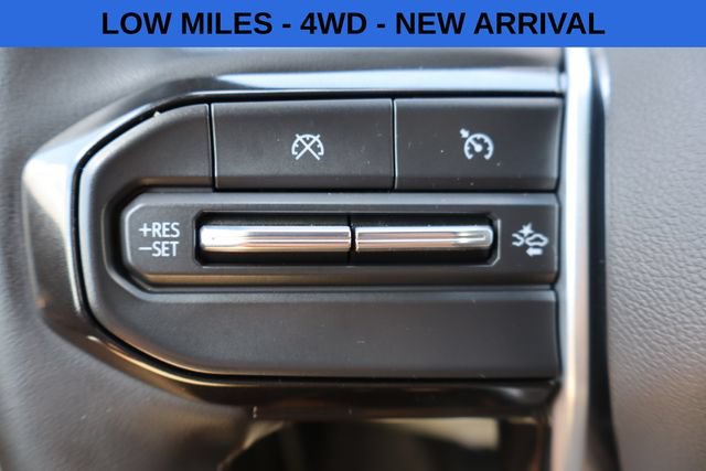 Used 2023 Chevrolet Colorado LT w/ LT Convenience Package AWD/4WD image 15