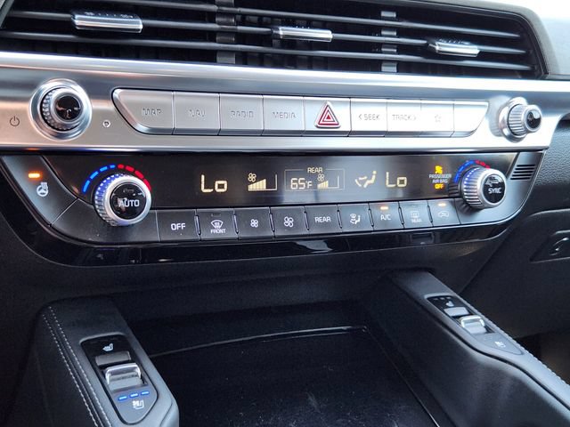 Used 2022 Kia Telluride SX w/ Towing Package AWD/4WD image 17