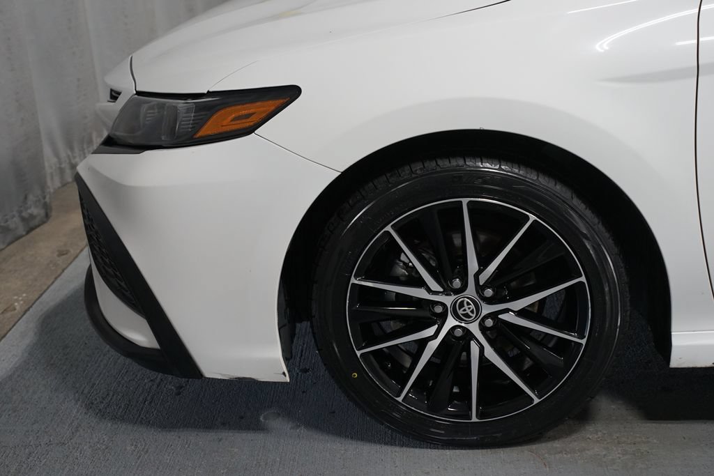 Certified 2024 Toyota Camry SE FWD image 5
