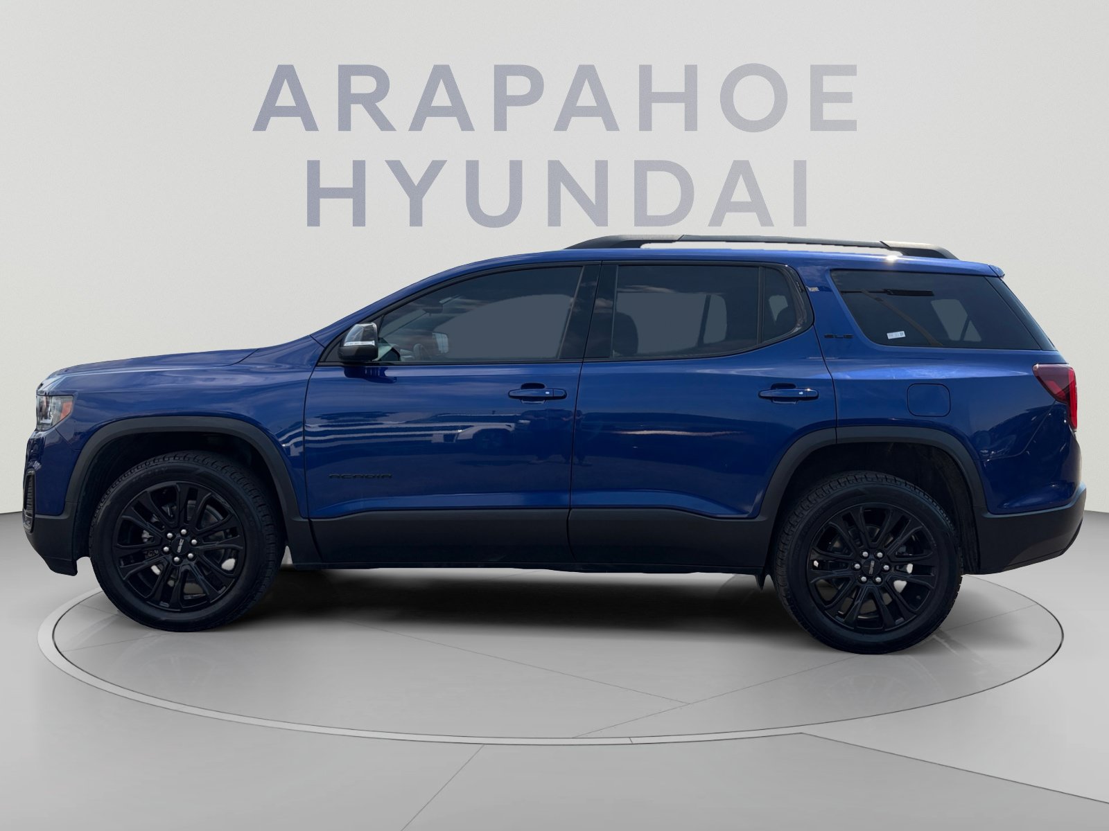 Used 2023 GMC Acadia SLE AWD/4WD image 2