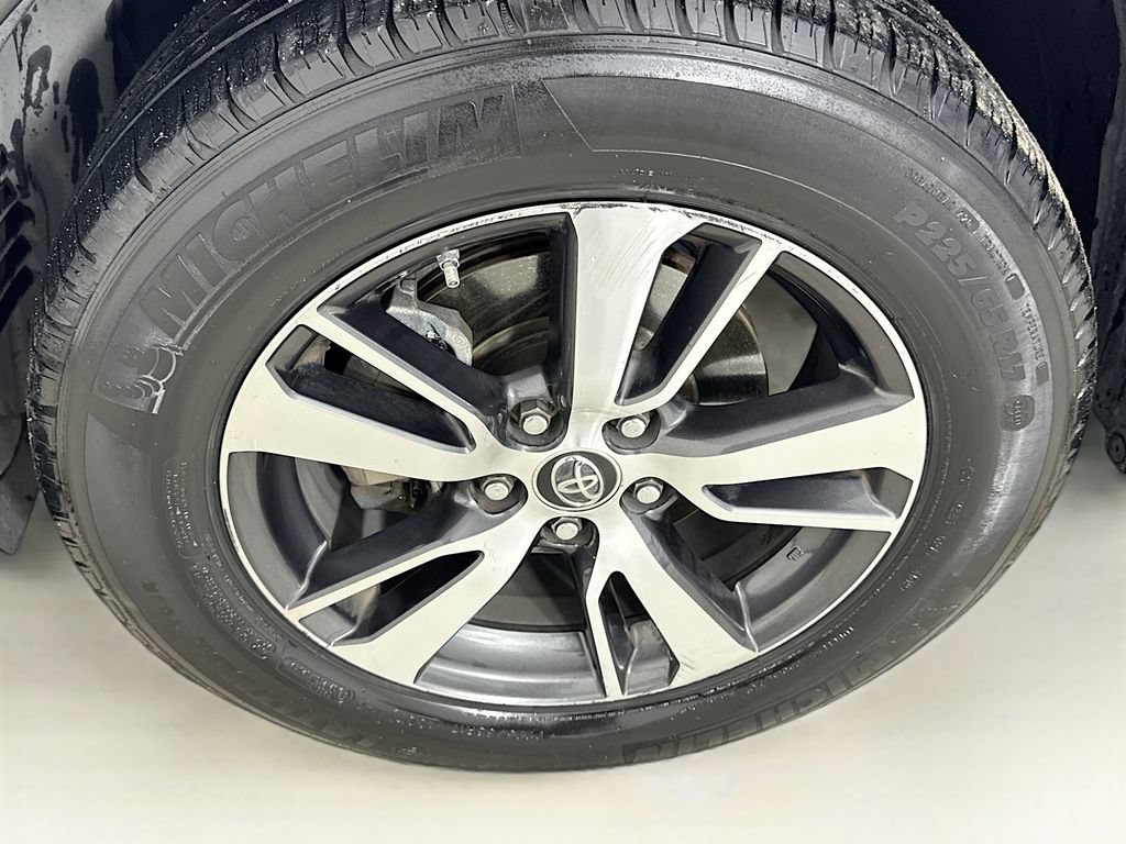 Used 2016 Toyota RAV4 XLE FWD image 33