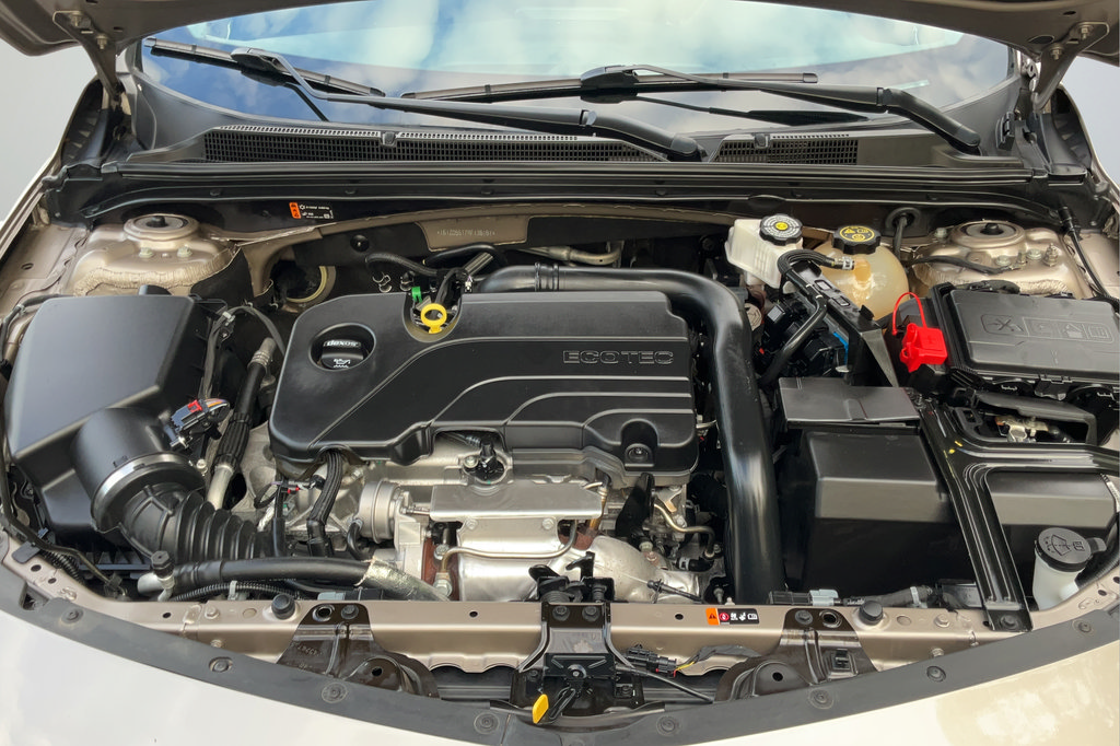 Used 2024 Chevrolet Malibu LT FWD image 23