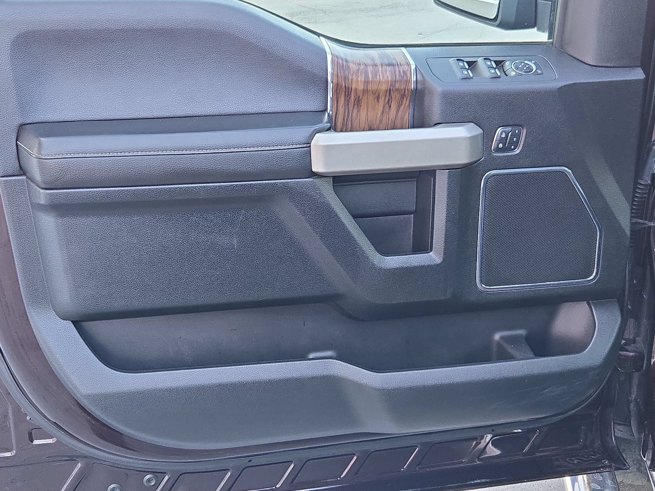 Used 2018 Ford F150 Lariat AWD/4WD image 20
