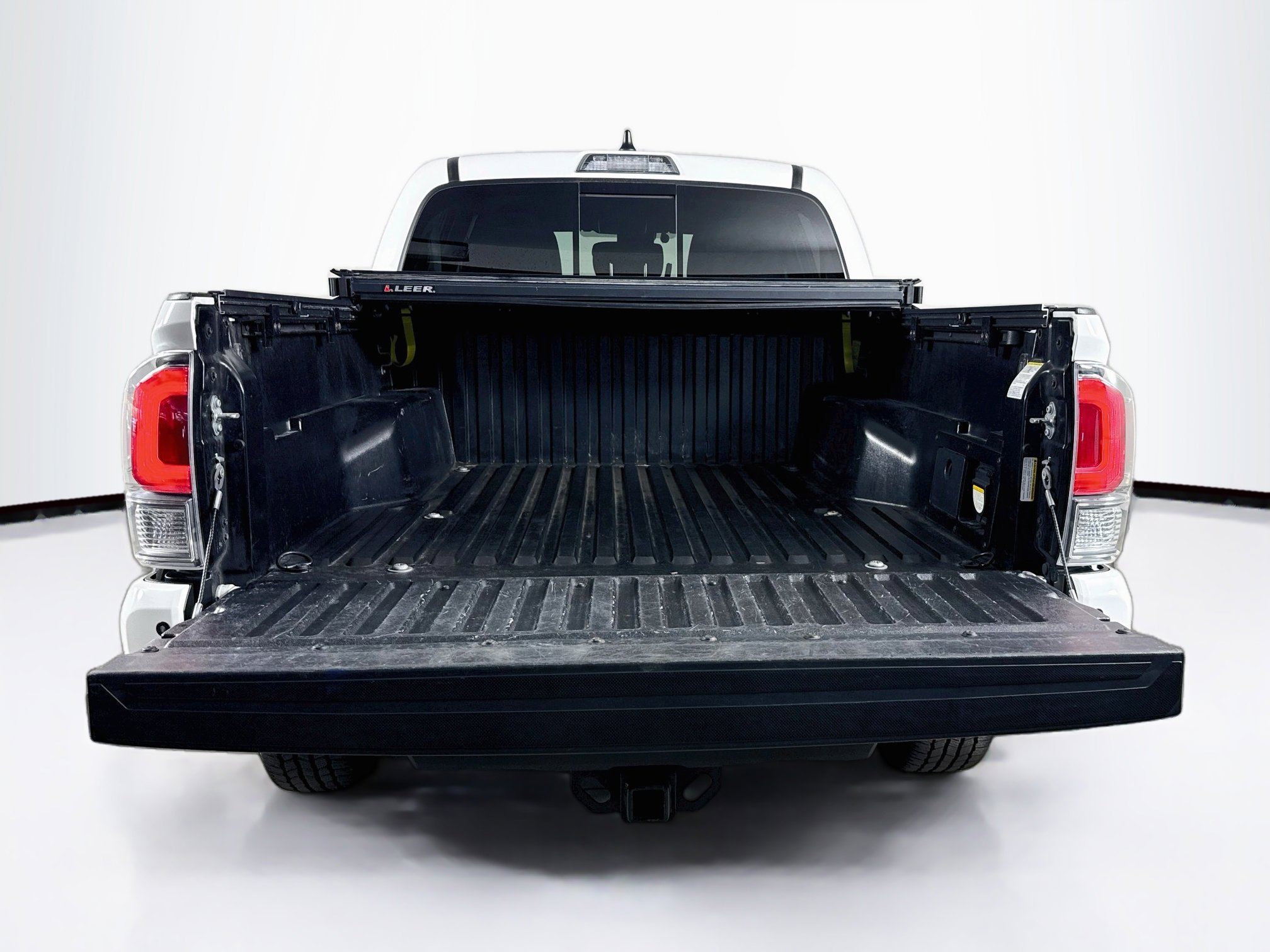 Used 2021 Toyota Tacoma TRD Off-Road w/ Technology Package RWD image 28
