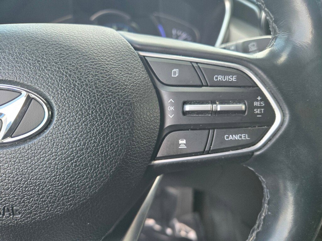 Used 2020 Hyundai Santa Fe Limited image 23