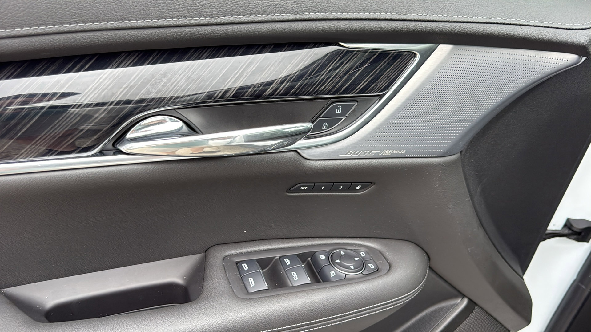 New 2025 Cadillac XT6 Premium Luxury image 11