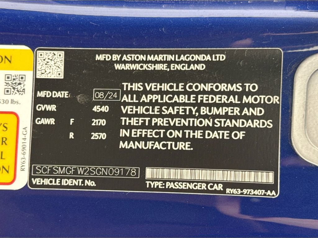 Used 2025 Aston Martin V8 Vantage Coupe image 30