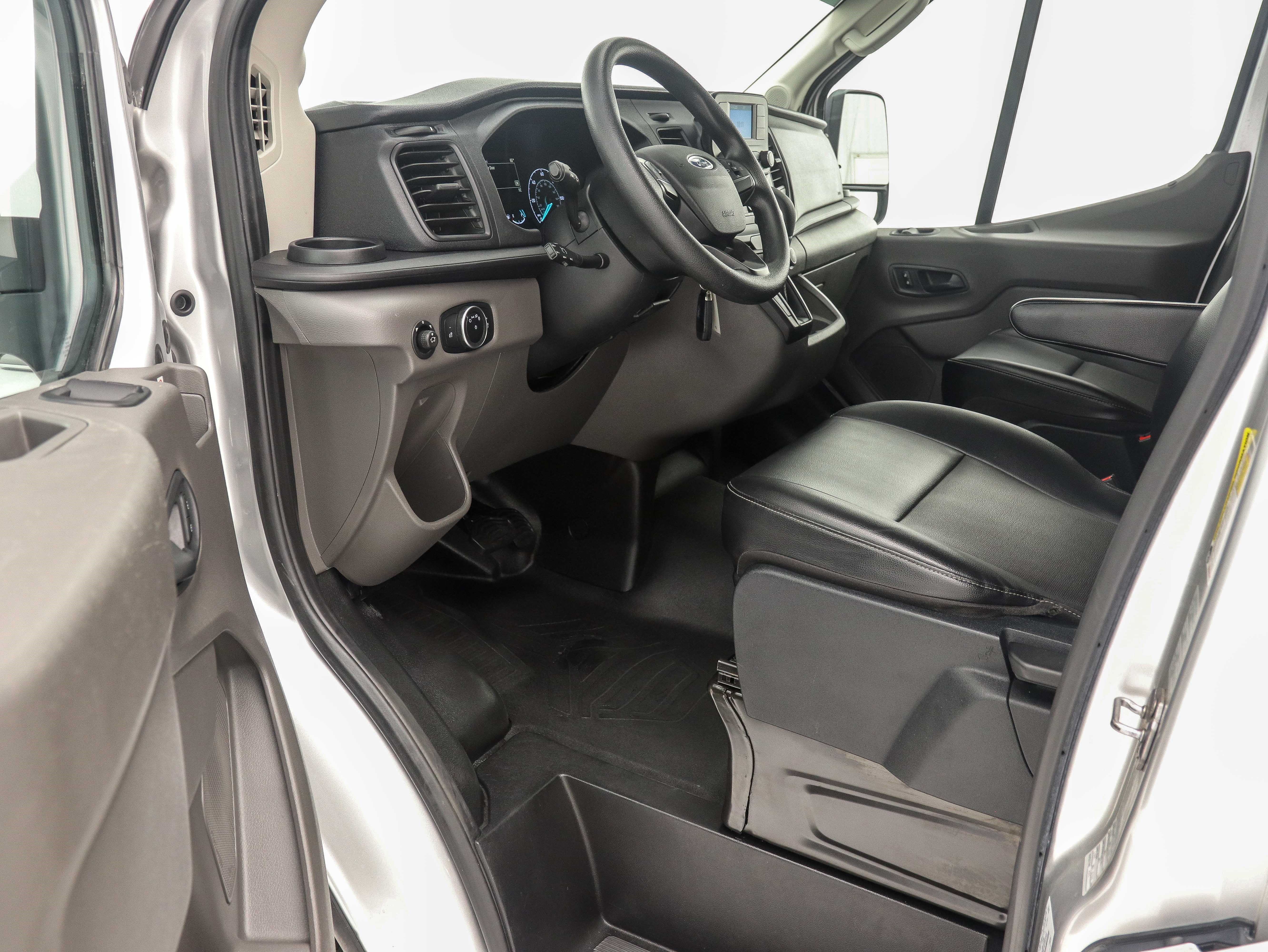 Used 2020 Ford Transit 350 XL RWD image 21