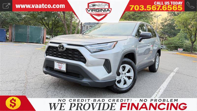 Used 2025 Toyota RAV4 LE AWD/4WD image 2