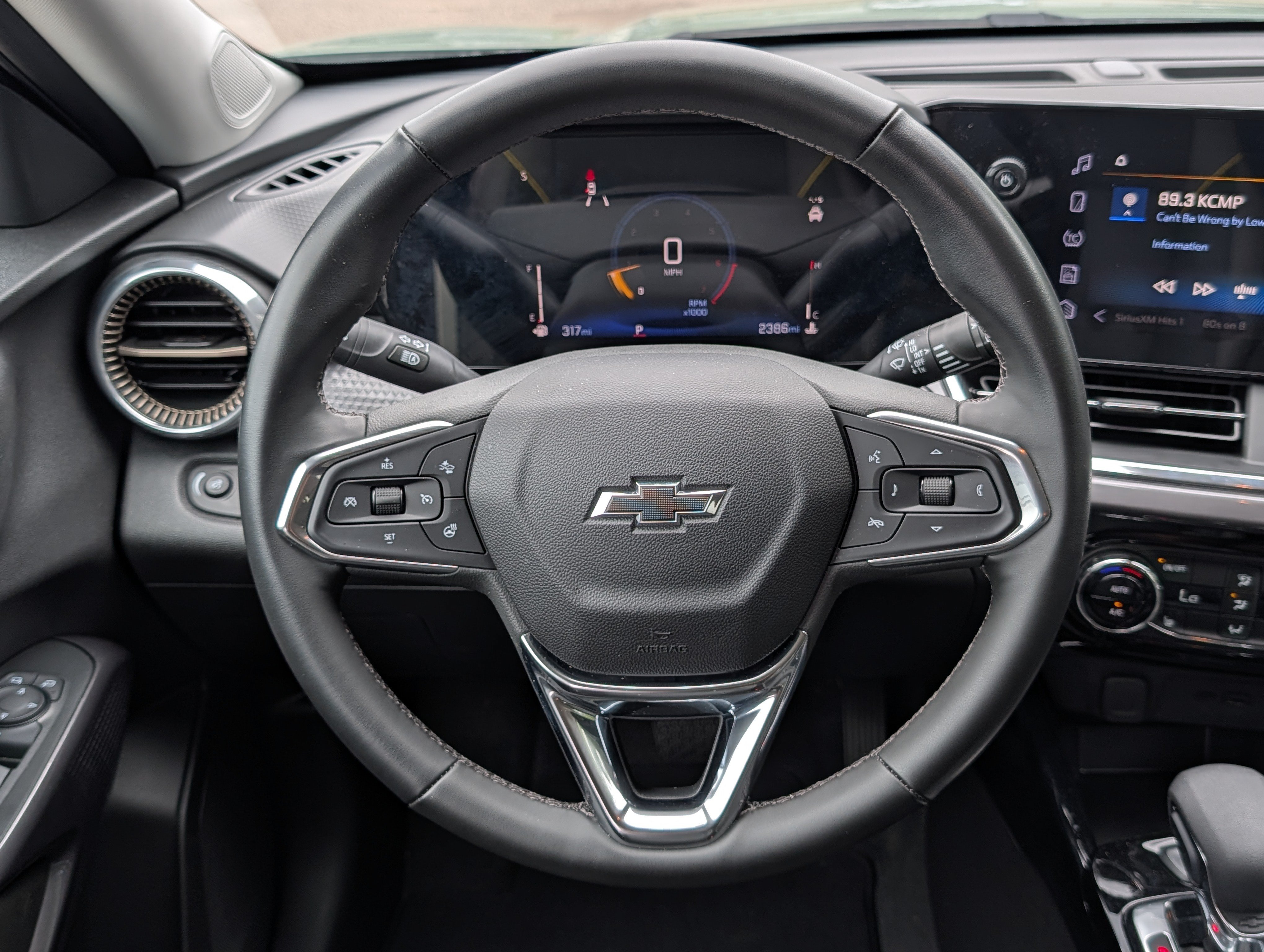 New 2026 Chevrolet Trax ACTIV w/ Driver Confidence Package FWD image 12