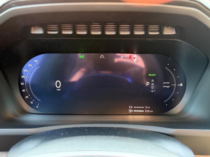 New 2026 Volvo XC90 T8 Plus w/ Protection Package Premier AWD/4WD image 17