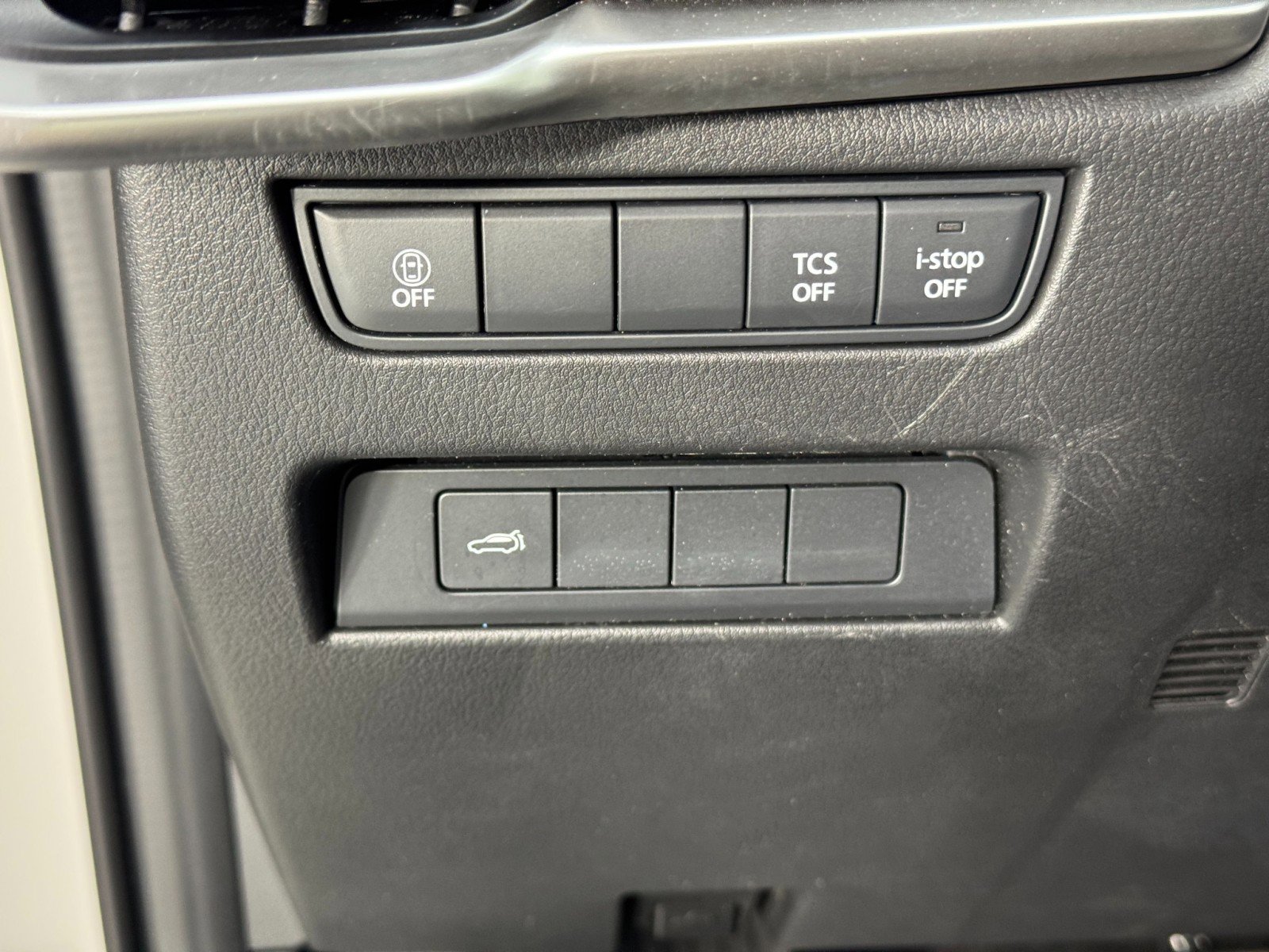 Used 2024 MAZDA CX-90 3.3 Turbo w/ Select Package image 16