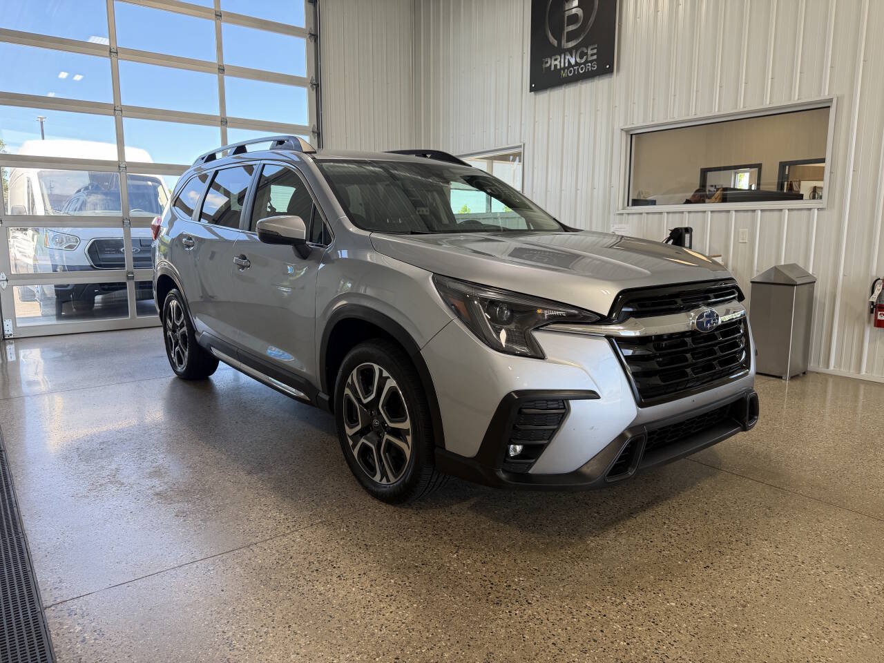 Used 2023 Subaru Ascent Limited AWD/4WD image 7