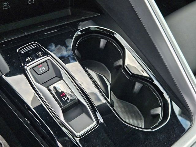 Certified 2025 Audi Q5 Premium Plus w/ Premium Plus AWD/4WD image 11
