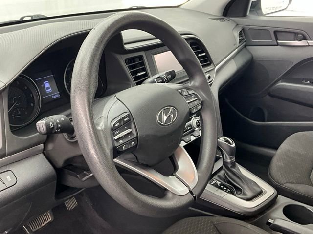 Used 2020 Hyundai Elantra SE w/ Cargo Package (C1) image 12
