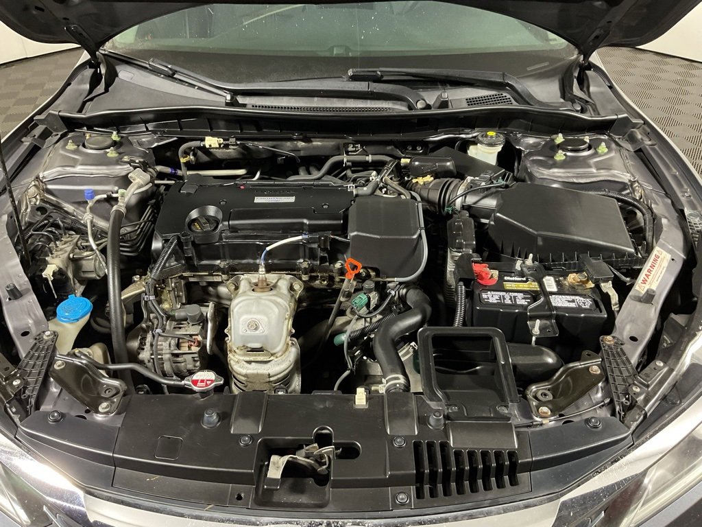 Used 2017 Honda Accord LX image 5