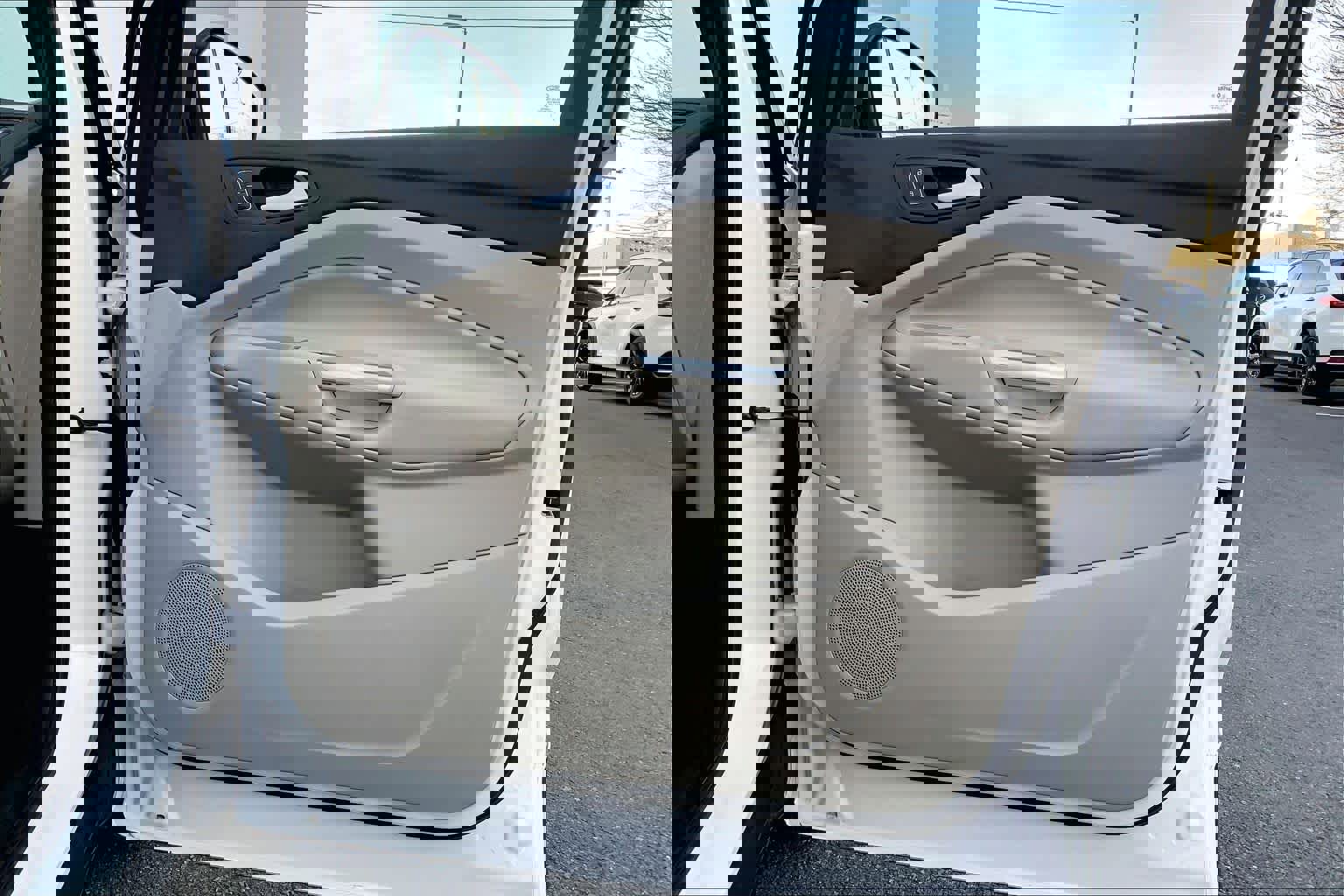 Used 2019 Ford Escape Titanium image 23