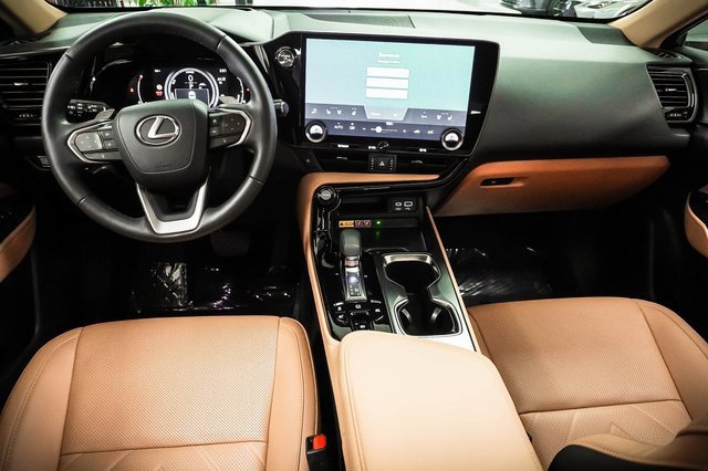 Used 2024 Lexus NX 300h AWD w/ Luxury Package image 13