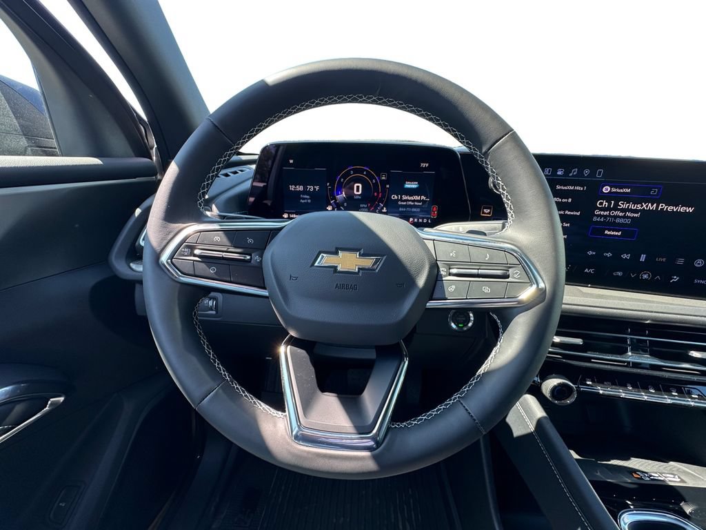 New 2026 Chevrolet Traverse LT w/ Driver Confidence Package FWD image 12