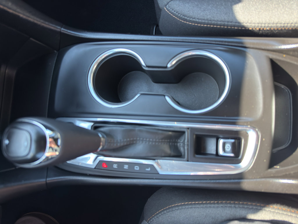 Used 2018 Chevrolet Equinox LT image 22