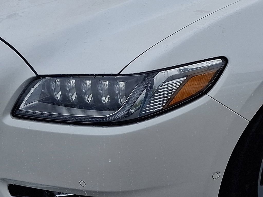 Used 2018 Lincoln Continental Black Label AWD/4WD image 9