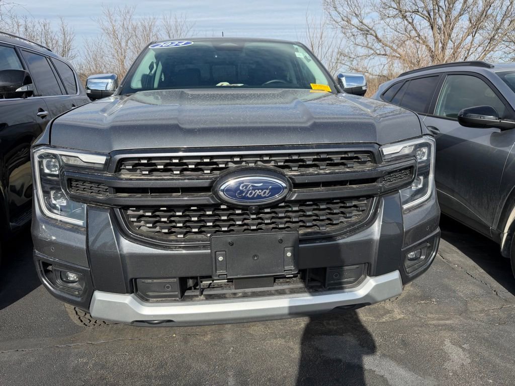 Used 2024 Ford Ranger Lariat w/ Trailer Tow Package image 3