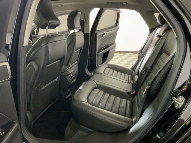 Used 2016 Ford Fusion SE w/ Equipment Group 202A FWD image 26