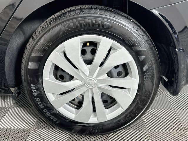 Used 2025 Nissan Versa S w/ Trunk Package FWD image 33