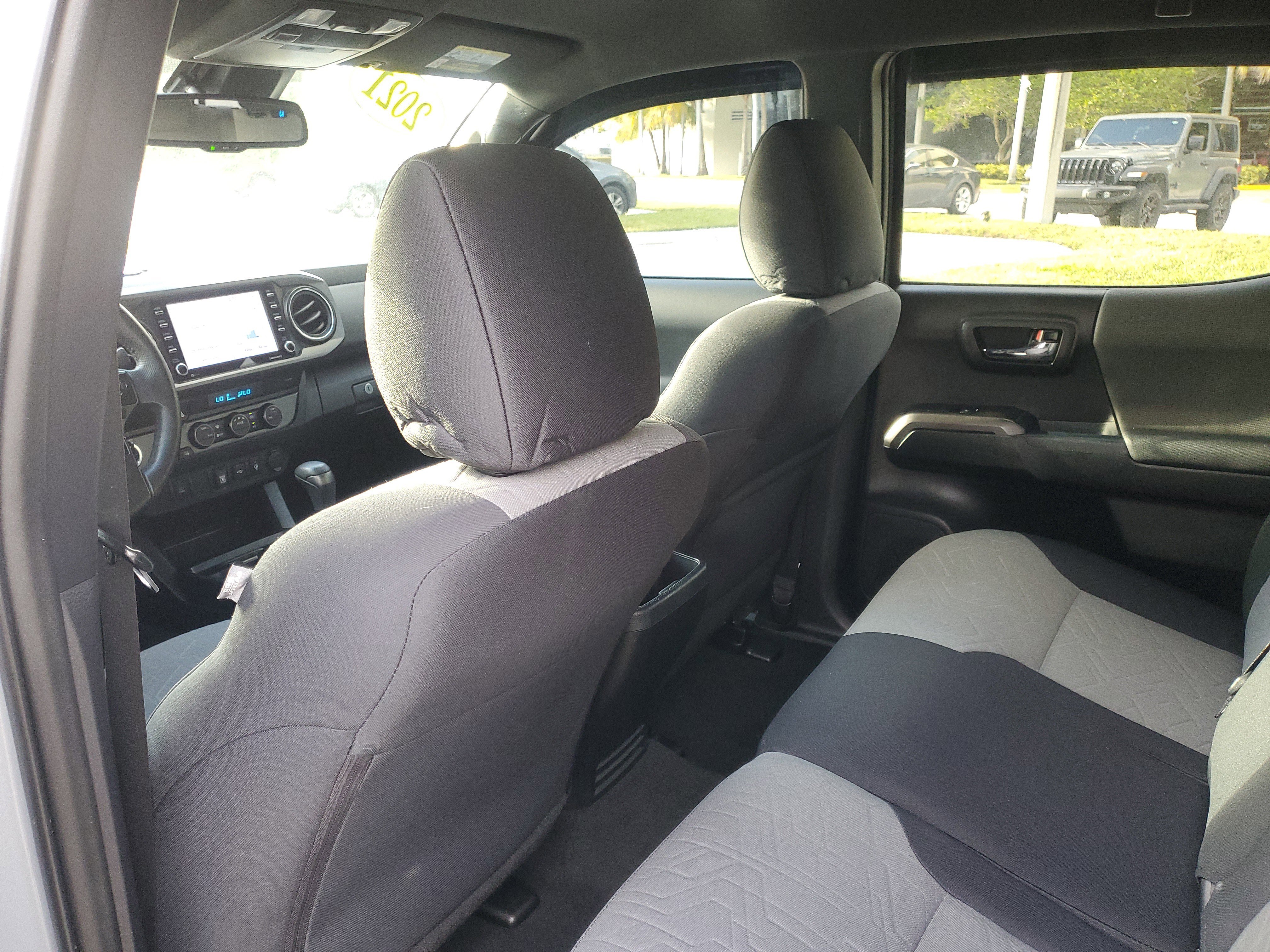 Used 2021 Toyota Tacoma TRD Off-Road image 11