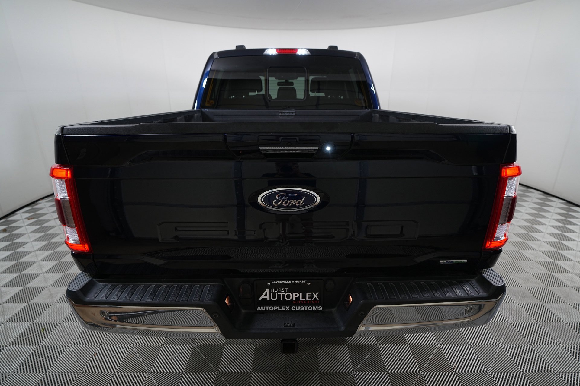 Used 2022 Ford F150 Lariat w/ Max Trailer Tow Package AWD/4WD image 9