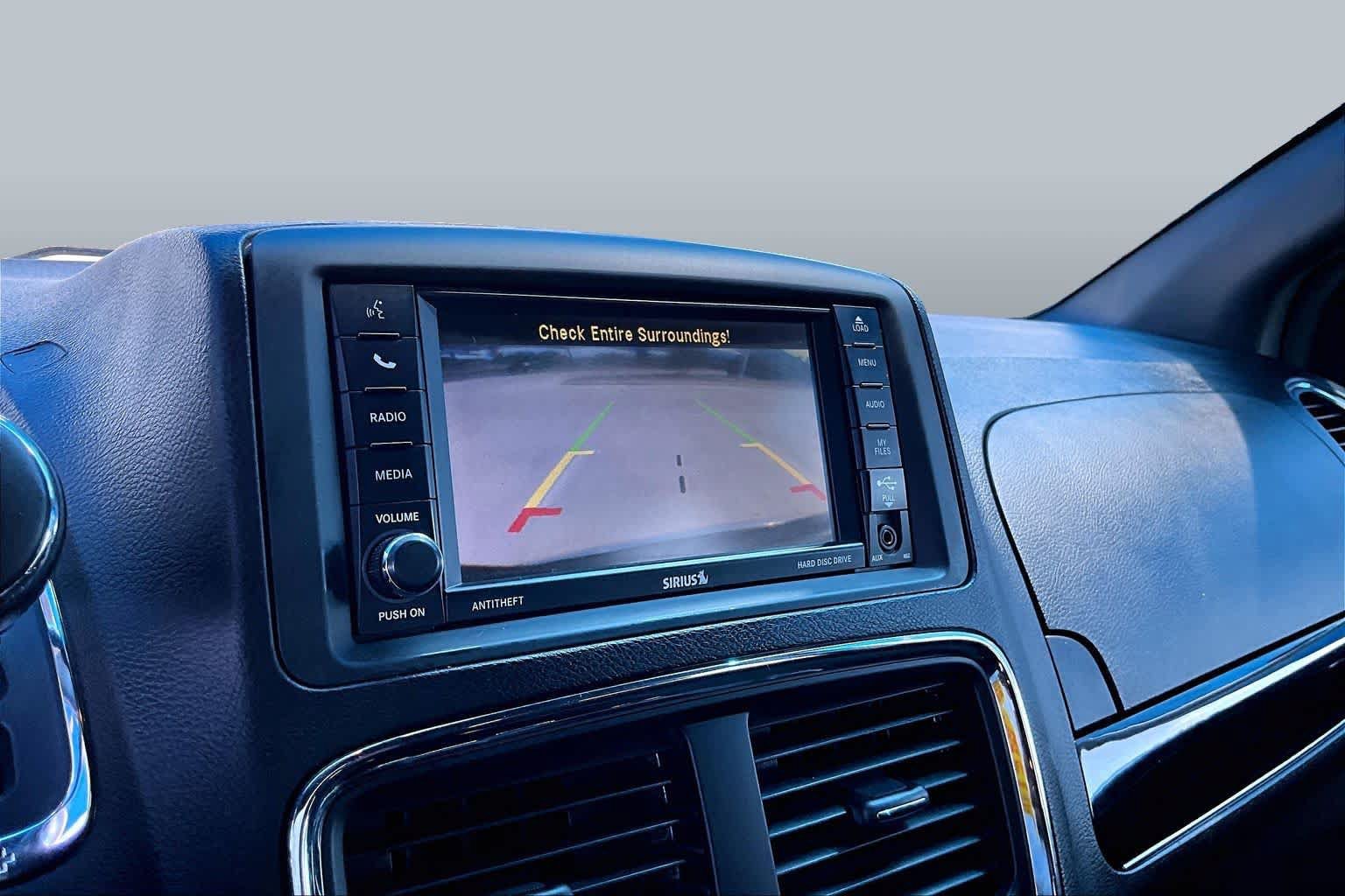 Used 2015 Dodge Grand Caravan SE FWD image 26